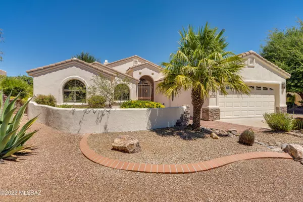 2860 S Greenside Place, Green Valley, AZ 85614