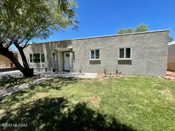 Amado, AZ 85645,4730 W De La Canoa Drive