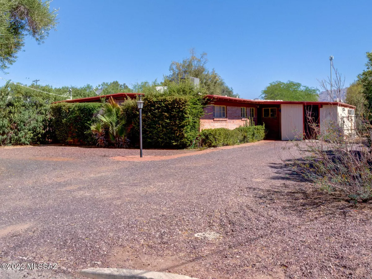 Tucson, AZ 85712,4913 E Lee Street