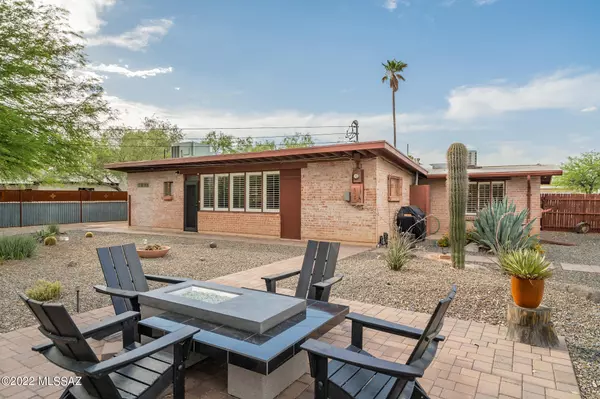 3930 E Camino De La Colina, Tucson, AZ 85711