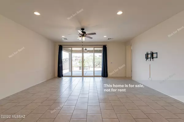 Vail, AZ 85641,17345 S Nicholas Falls Drive