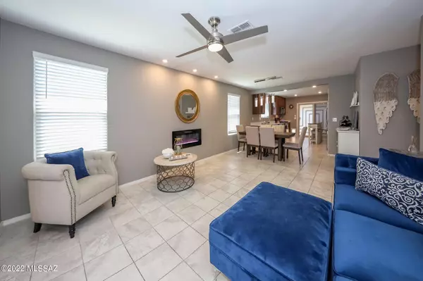 Tucson, AZ 85710,8601 E River Reserve Drive