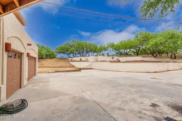 Rio Rico, AZ 85648,1048 Lucia Ct