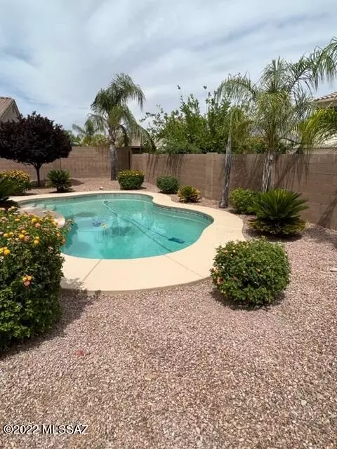 Oro Valley, AZ 85755,399 W Klinger Canyon Drive