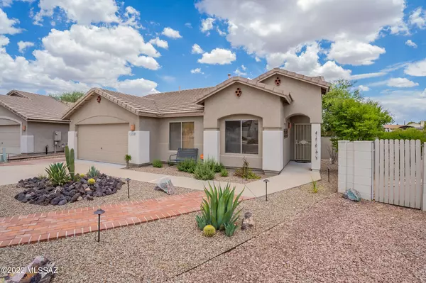 10282 E Gray Hawk Drive, Tucson, AZ 85730