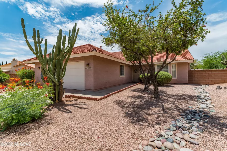 10221 N Tarheel Place, Oro Valley, AZ 85737