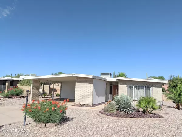 1255 N Via Vicam, Green Valley, AZ 85614