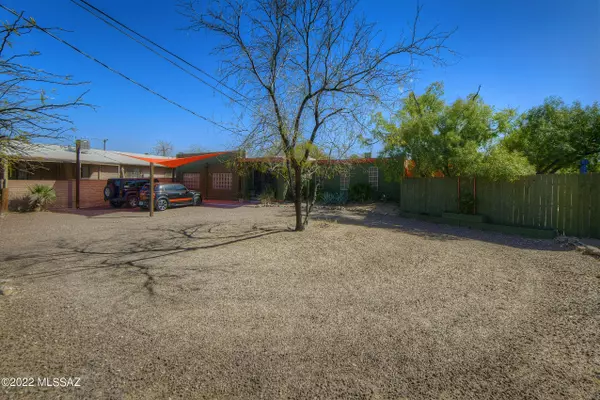 Tucson, AZ 85705,444 E GLENN Street