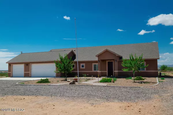 155 W Impreza Lane, Safford, AZ 85546