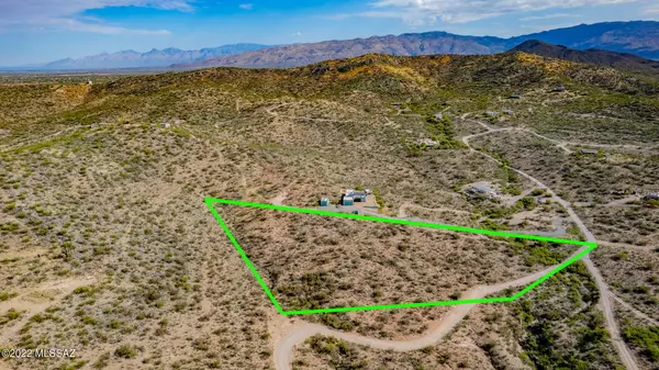 15575 E Colossal Cave Road, Vail, AZ 85641