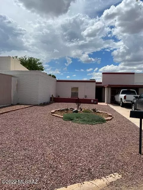 1023 E Irene Circle, Pearce, AZ 85625