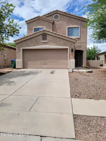 147 E Calle Puente Azul, Sahuarita, AZ 85629