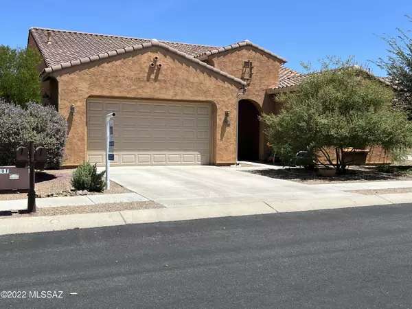 660 W Camino Tunera, Sahuarita, AZ 85629