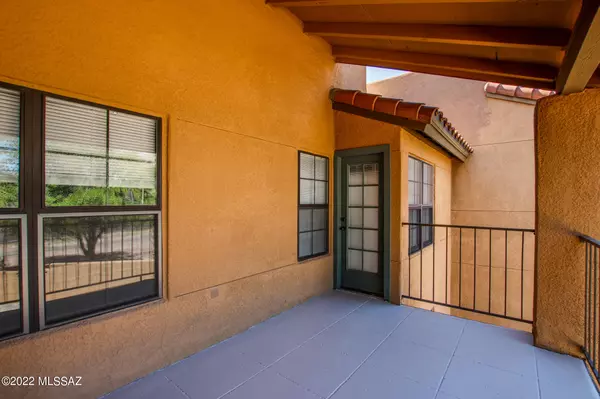 Tucson, AZ 85718,6651 N Campbell Avenue #207