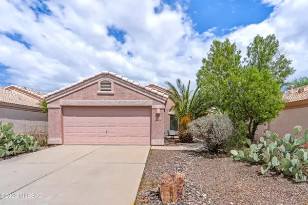 2246 W Silver River Way, Tucson, AZ 85745