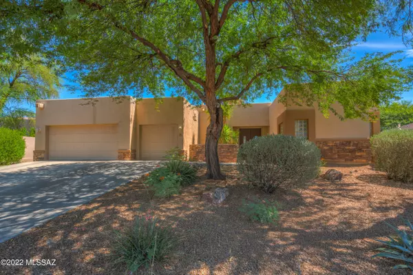 734 W Sand Rake Drive, Oro Valley, AZ 85755