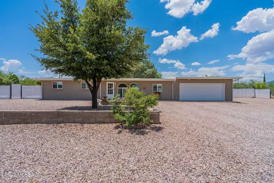 2075 N Elder Avenue, Huachuca City, AZ 85616