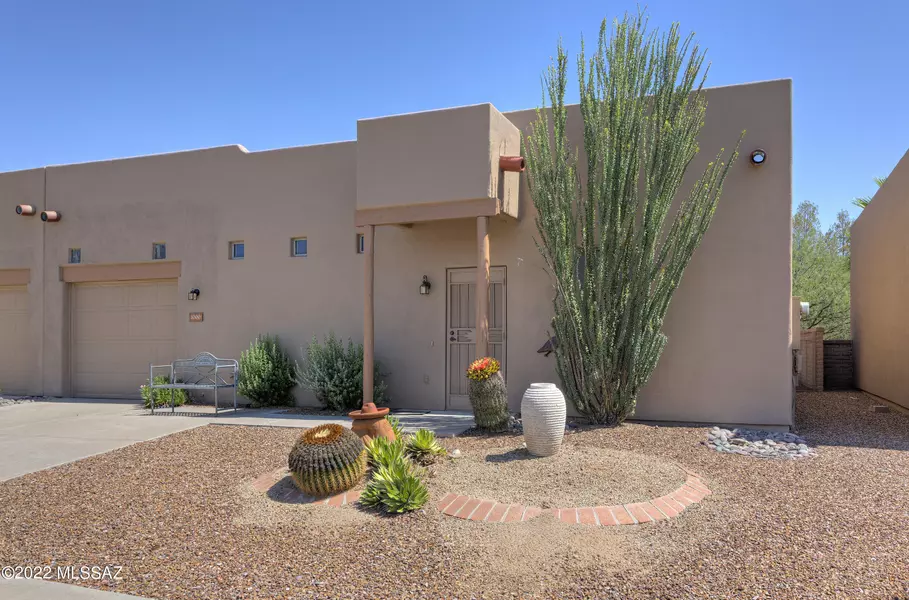 1000 W Via Del Placio, Green Valley, AZ 85614