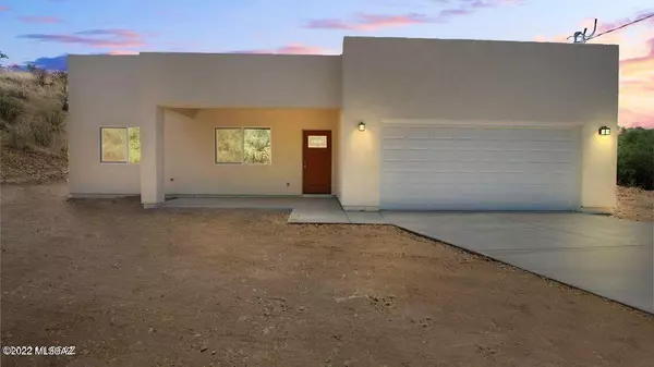 1842 Circulo Canada, Rio Rico, AZ 85648