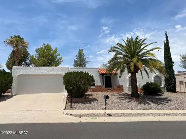 230 W Calle Montana Jack, Green Valley, AZ 85614