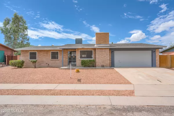 8600 E Pomegranate Street, Tucson, AZ 85730