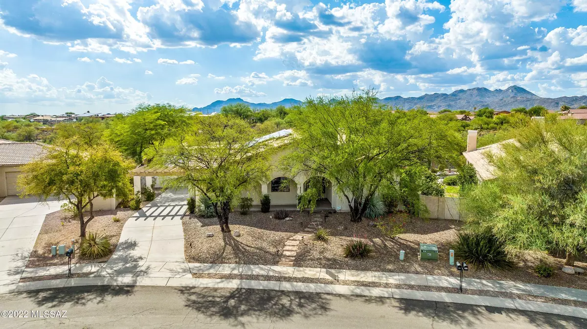 Oro Valley, AZ 85755,644 W Milbrae Drive