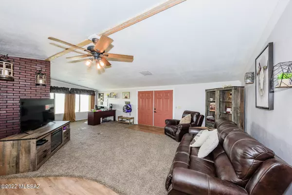 Vail, AZ 85641,531 N Slate Drive