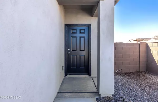 Sahuarita, AZ 85629,937 W Calle Falerno Street