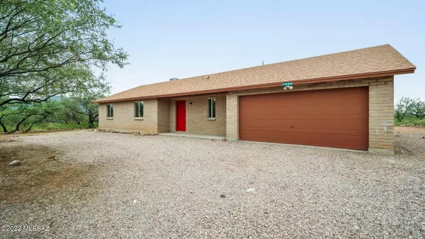 1482 Circulo Sombrero, Rio Rico, AZ 85648