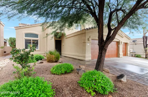 317 W Sacaton Canyon Drive, Oro Valley, AZ 85755