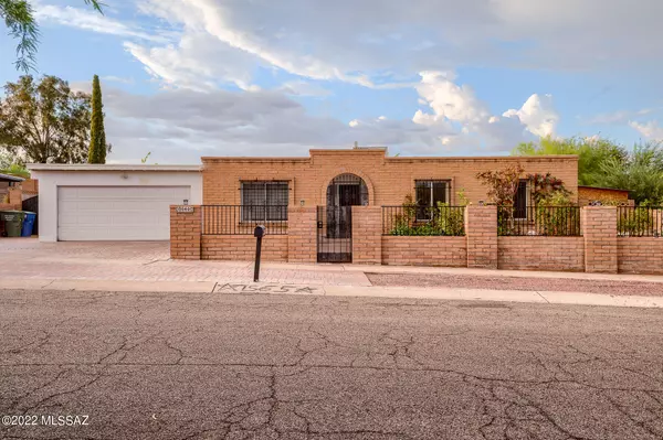 Tucson, AZ 85710,7565 E 27th Street