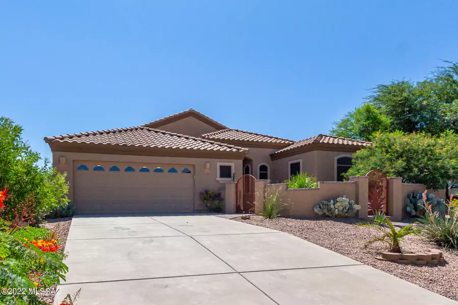 418 N Old Camp Lane, Sahuarita, AZ 85629