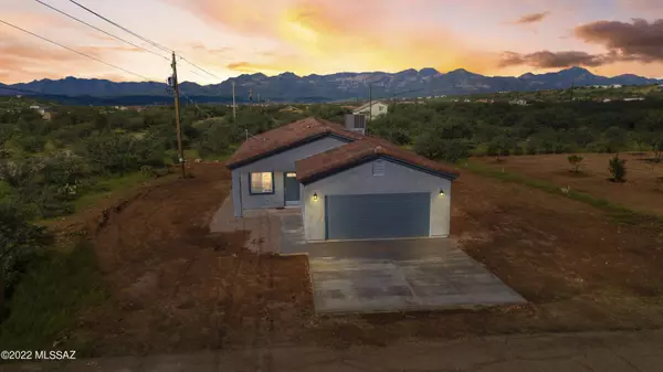 1850 Calle Salmon, Rio Rico, AZ 85648