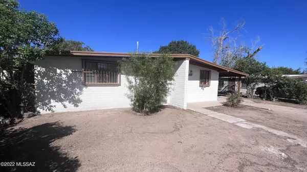 5218 S Hampton Roads Drive, Tucson, AZ 85706