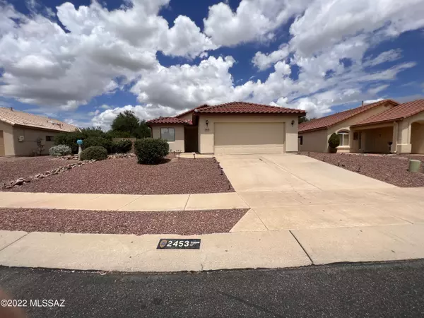 2453 N Camino Reloj, Green Valley, AZ 85614