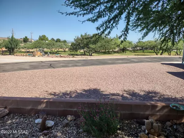 Benson, AZ 85602,1030 S Barrel Cactus Ridge #112