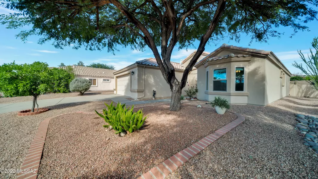 1811 N Rio Mayo, Green Valley, AZ 85614