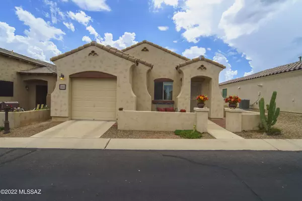 1347 W Vuelta Las Campanas, Sahuarita, AZ 85629