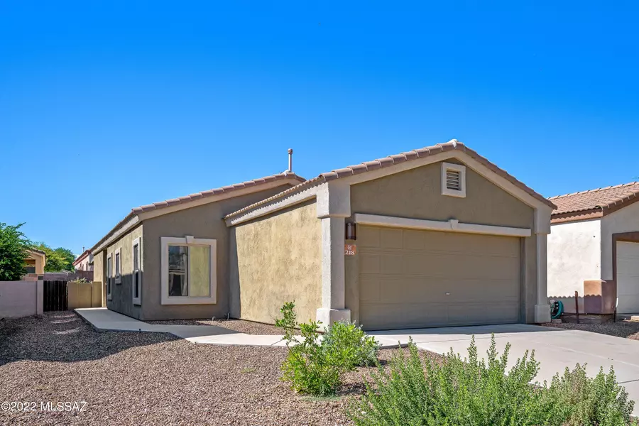 218 E Calle Puente Azul, Sahuarita, AZ 85629