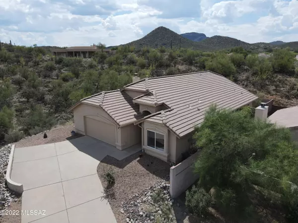 824 S Saguaro Ridge Place, Tucson, AZ 85745