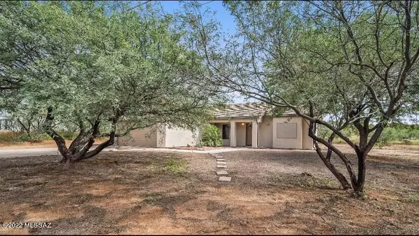 45 Avenida Pastor, Rio Rico, AZ 85648