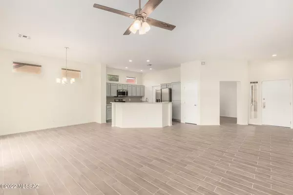 Oro Valley, AZ 85755,880 E Sedona Place