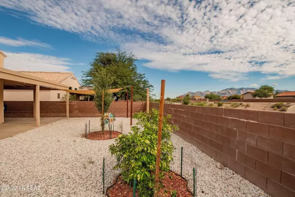 2886 N Mountain Creek Way, Tucson, AZ 85745