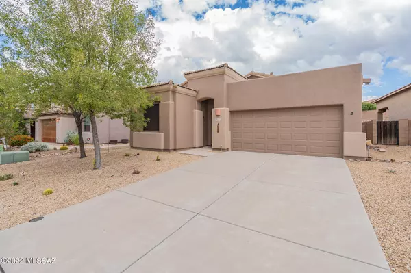 10431 S Cutting Horse Drive, Vail, AZ 85641