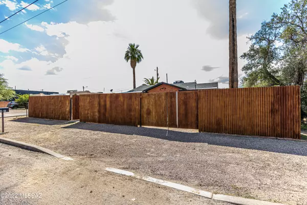 Tucson, AZ 85716,2439 N Richey Boulevard