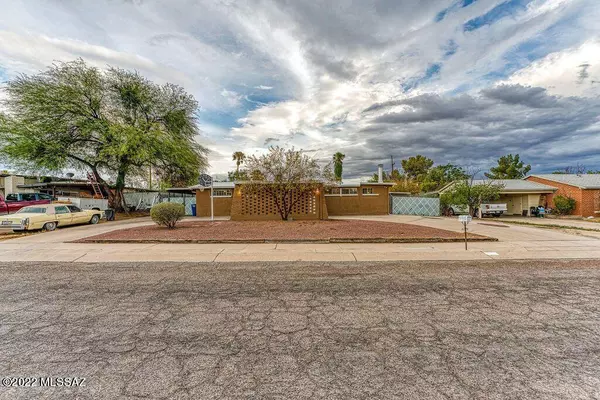 Tucson, AZ 85710,8022 E 17Th Place