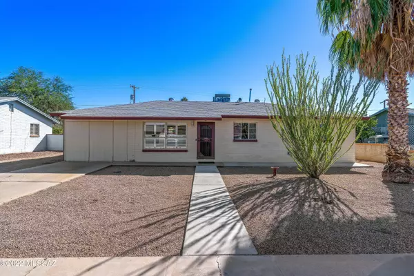 5844 E Eastland Street, Tucson, AZ 85711