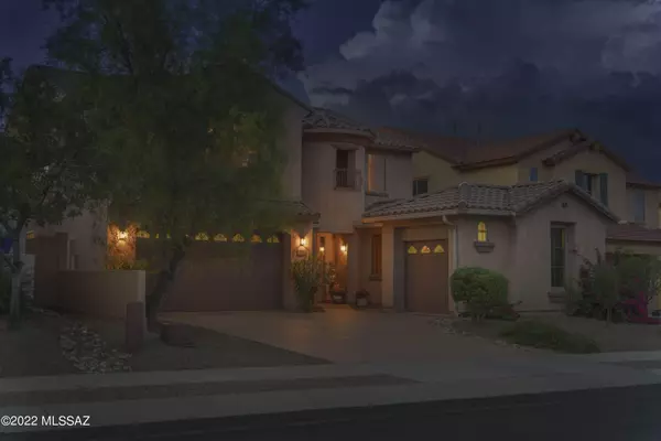 790 W Camino Curvitas, Sahuarita, AZ 85629