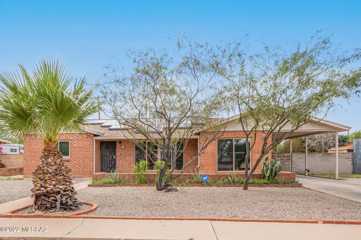 Tucson, AZ 85710,534 S Kenyon Drive