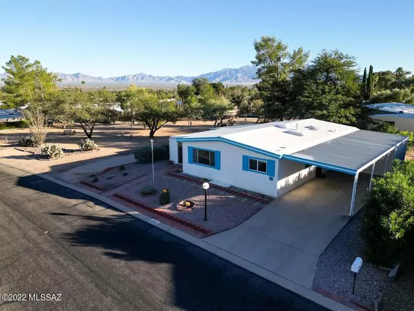 273 W Cumaro Drive, Green Valley, AZ 85614